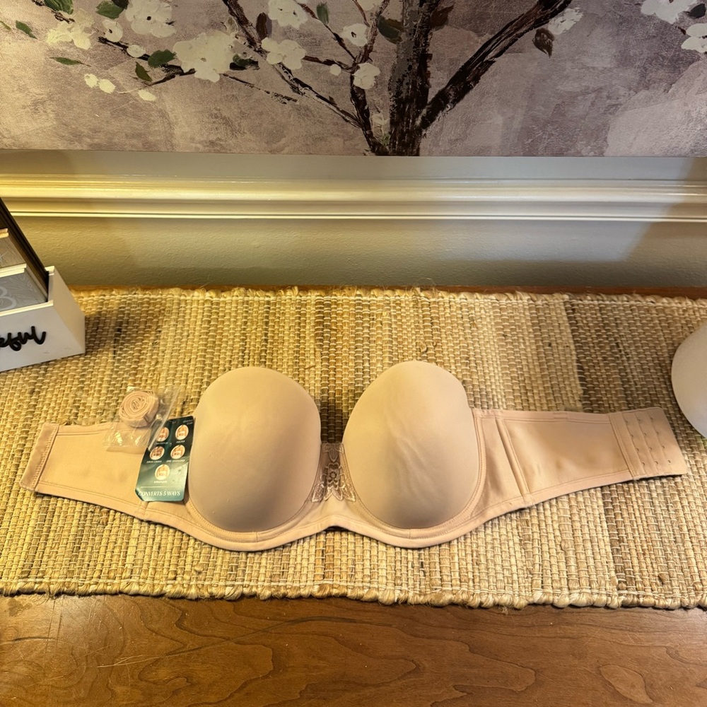 Vanity Fair Women's Beauty Back Smoothing Strapless Bra